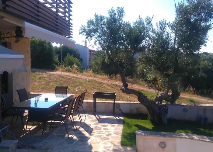 Maisonette Close To The Beach