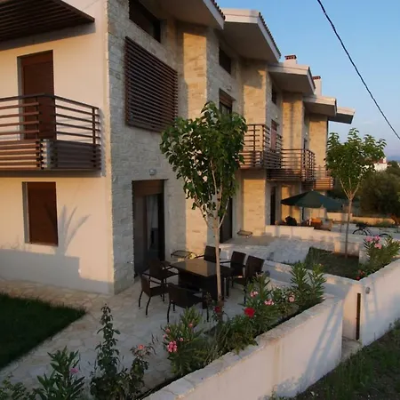 ניקיטי Maisonette Close To The Beach מראה חיצוני תמונה