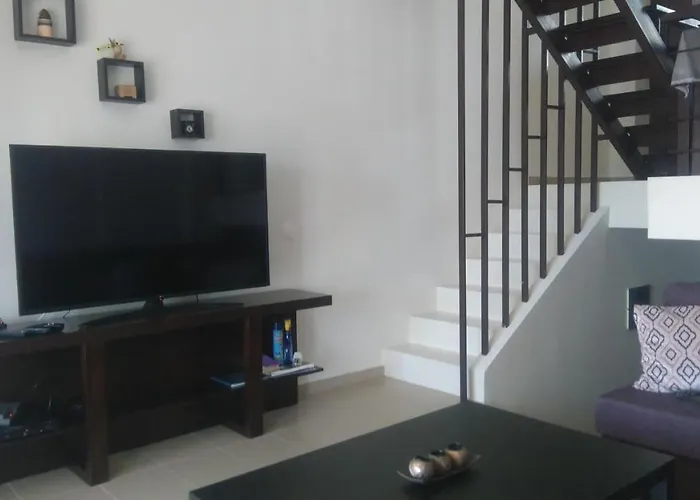 Maisonette Close To The Beach